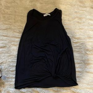 Women’s black knot front tank